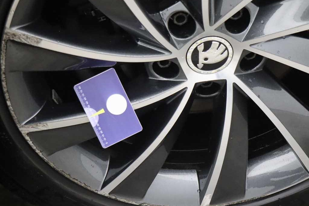 Skoda Superb Combi 2016 фото 41