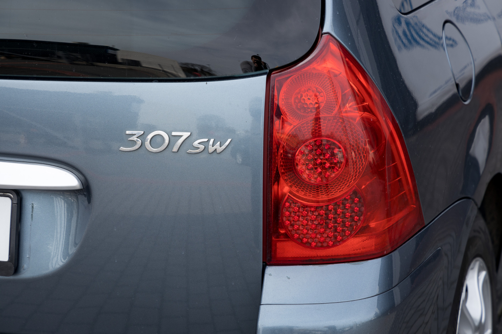 Peugeot 307 SW 2008 photo 5