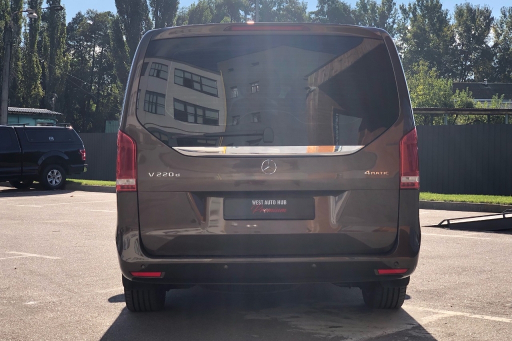 Mercedes-Benz V 220 4MATIC long 2018 photo 4