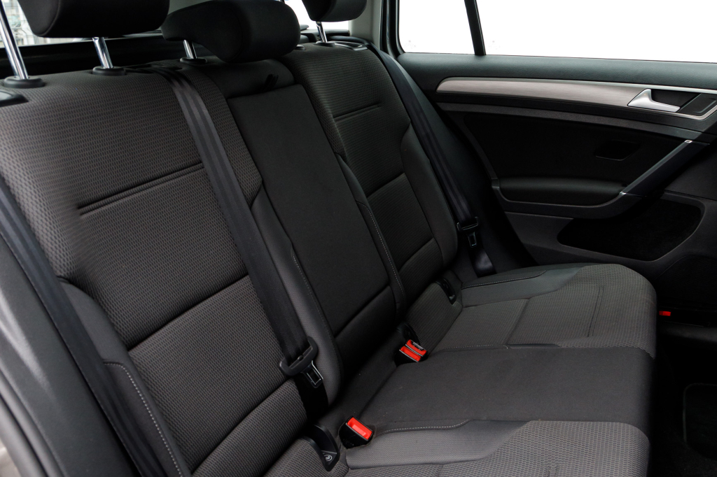 Volkswagen Golf VII photo 21