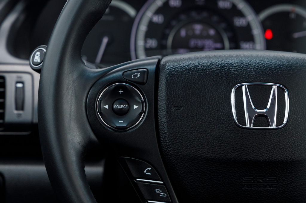 Honda Accord EXL photo 9