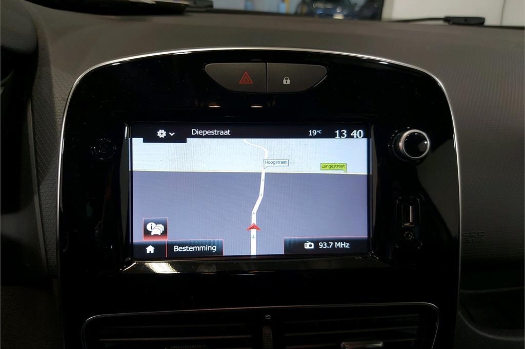 Renault Clio 2019 фото 4