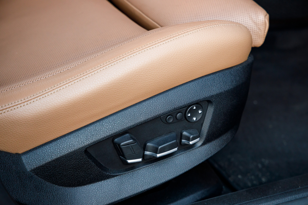 BMW 740 Li 2011 photo 14