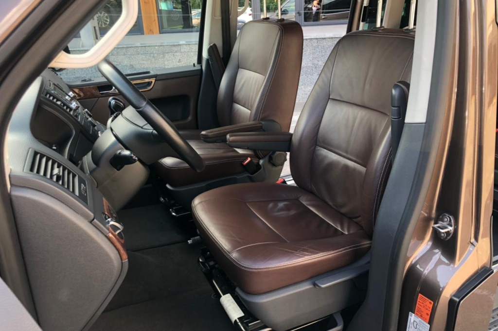 Volkswagen Multivan HIGHLINE 2011 фото 6