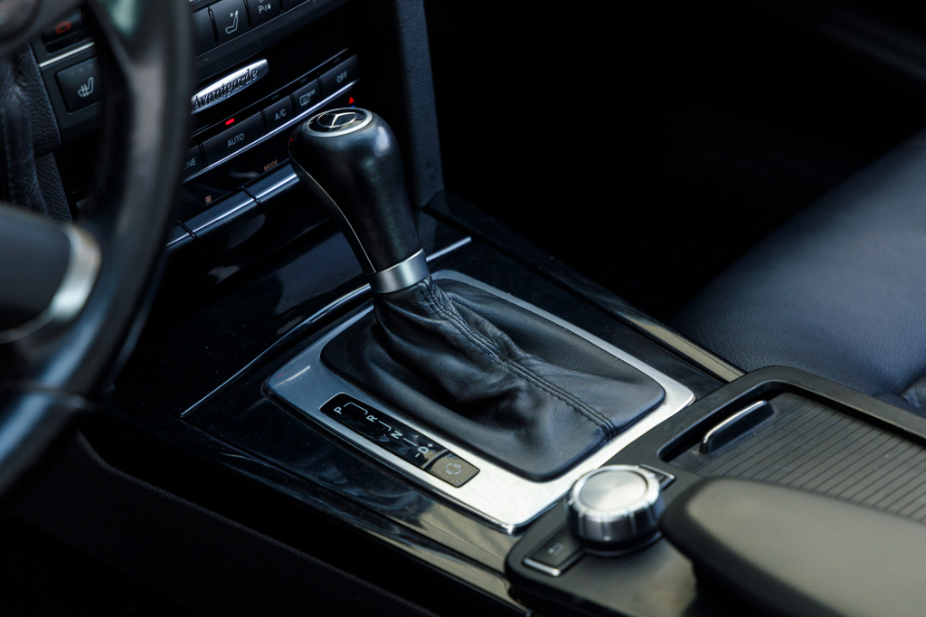 Mercedes-Benz E 250 E250 CDI 2010 photo 24