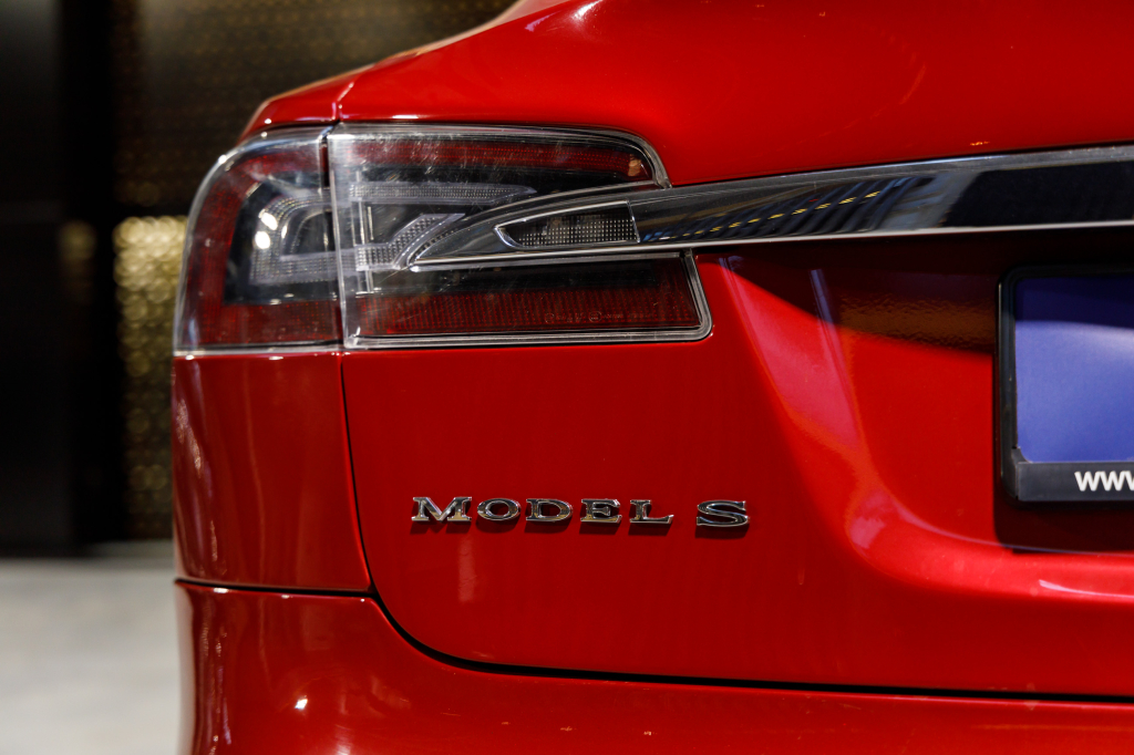 Tesla Model S 70D AWD 2016 фото 7