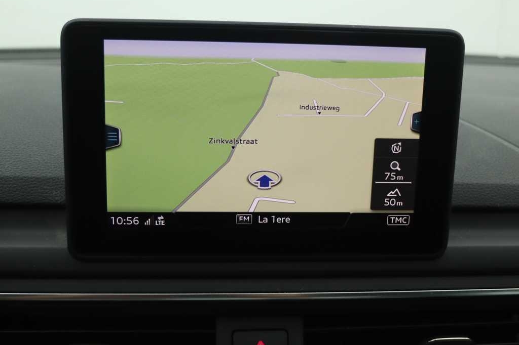 Audi A4 2017 photo 2