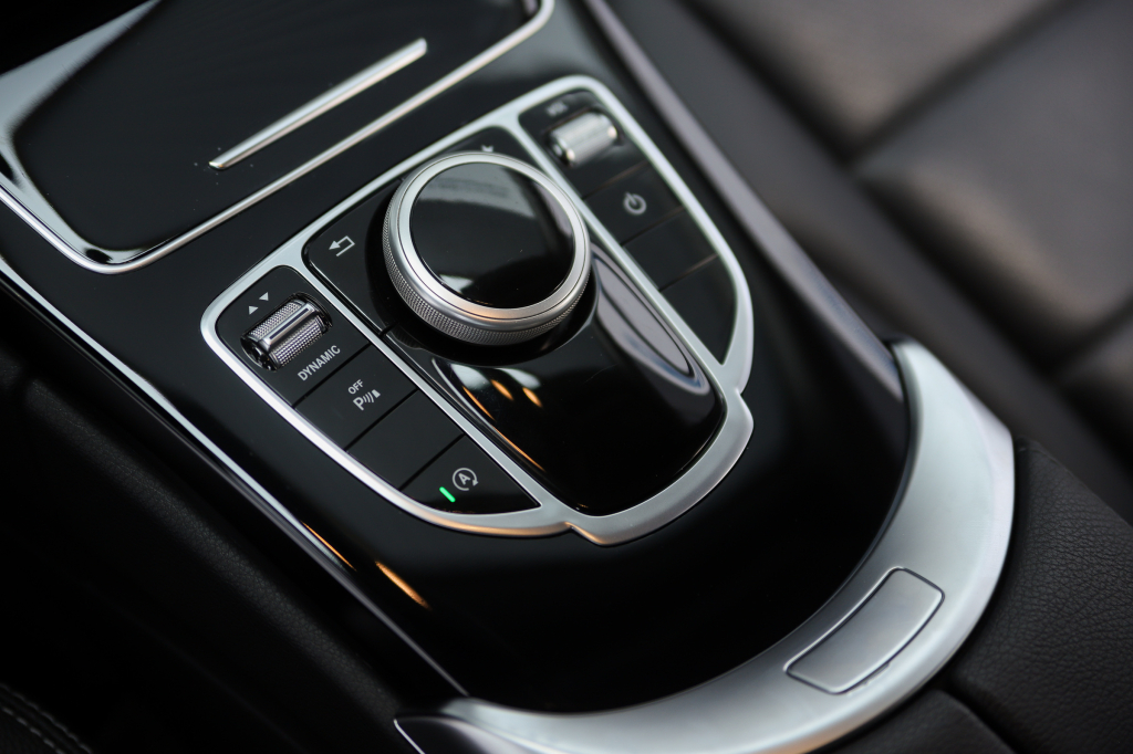 Mercedes-Benz C 200 Avantgarde 2016 photo 28