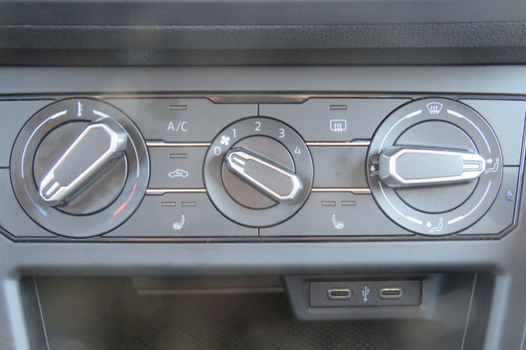 Volkswagen Polo 2021 photo 1