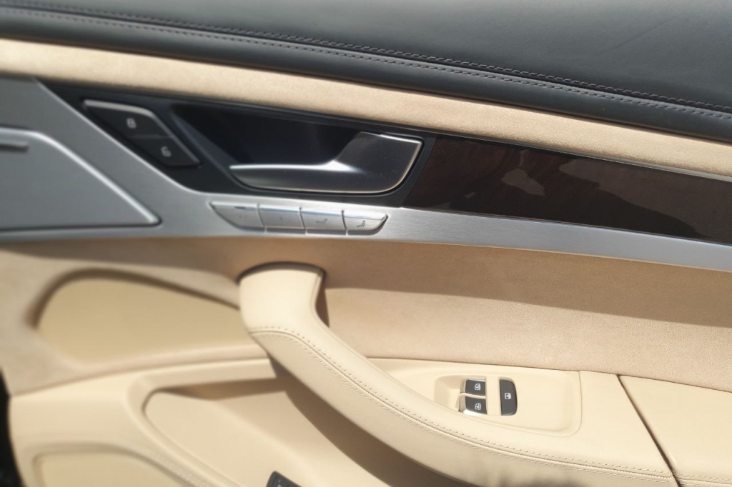 Audi A8 Long Security VR9 Quttro 2015 photo 17