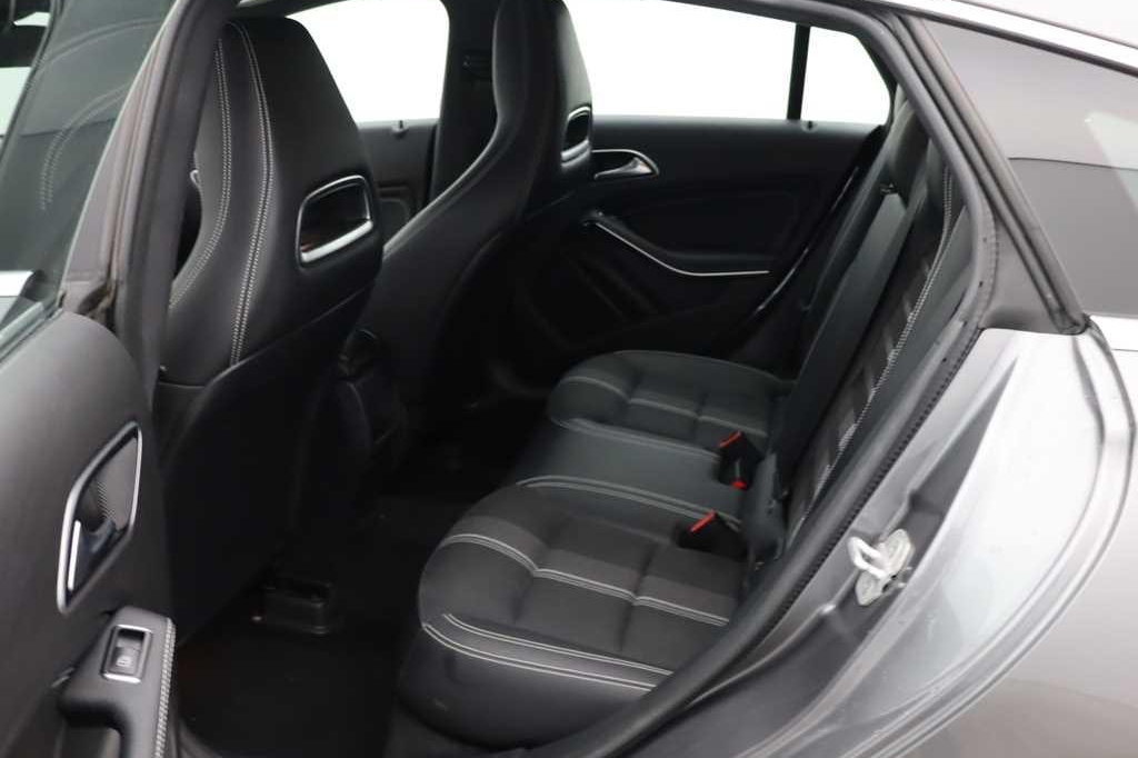 Mercedes-Benz CLA 2018 photo 2