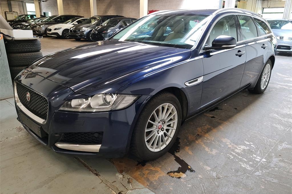 Jaguar XF Sportbrake 2018 photo 3