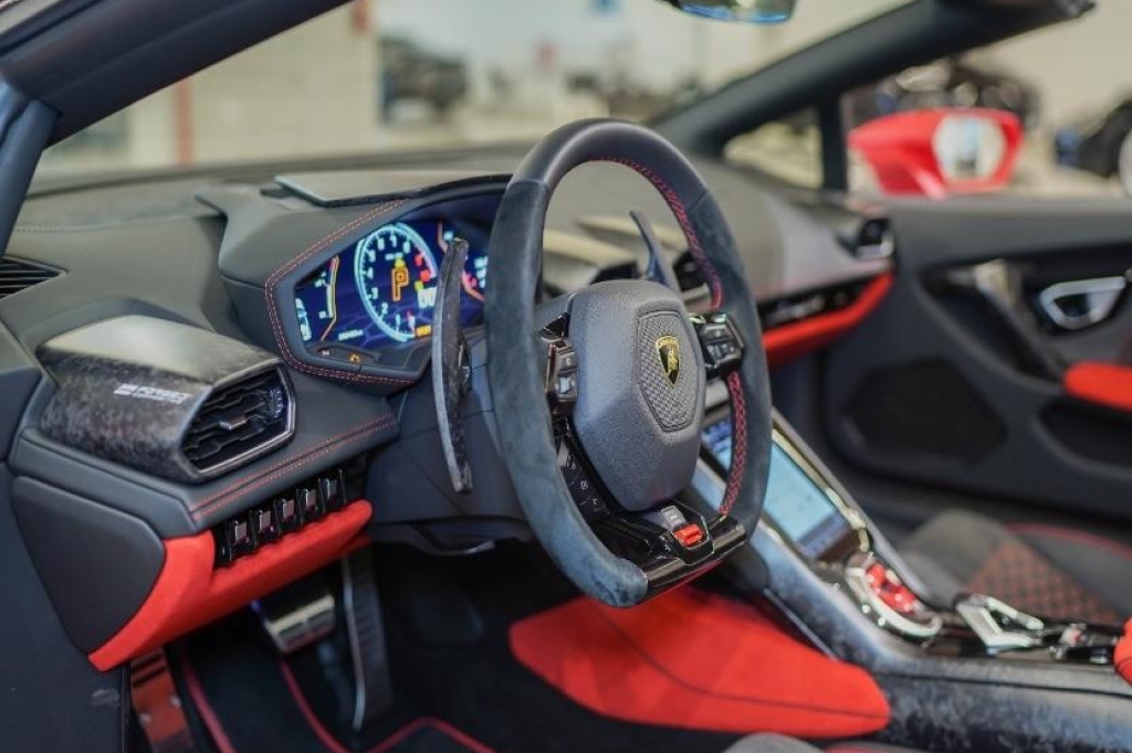 Lamborghini Huracan Spyder 2020 фото 5