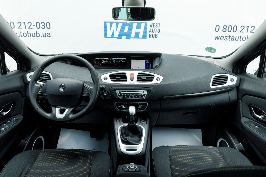 Renault Megane Scenic Grand  2010 photo 7