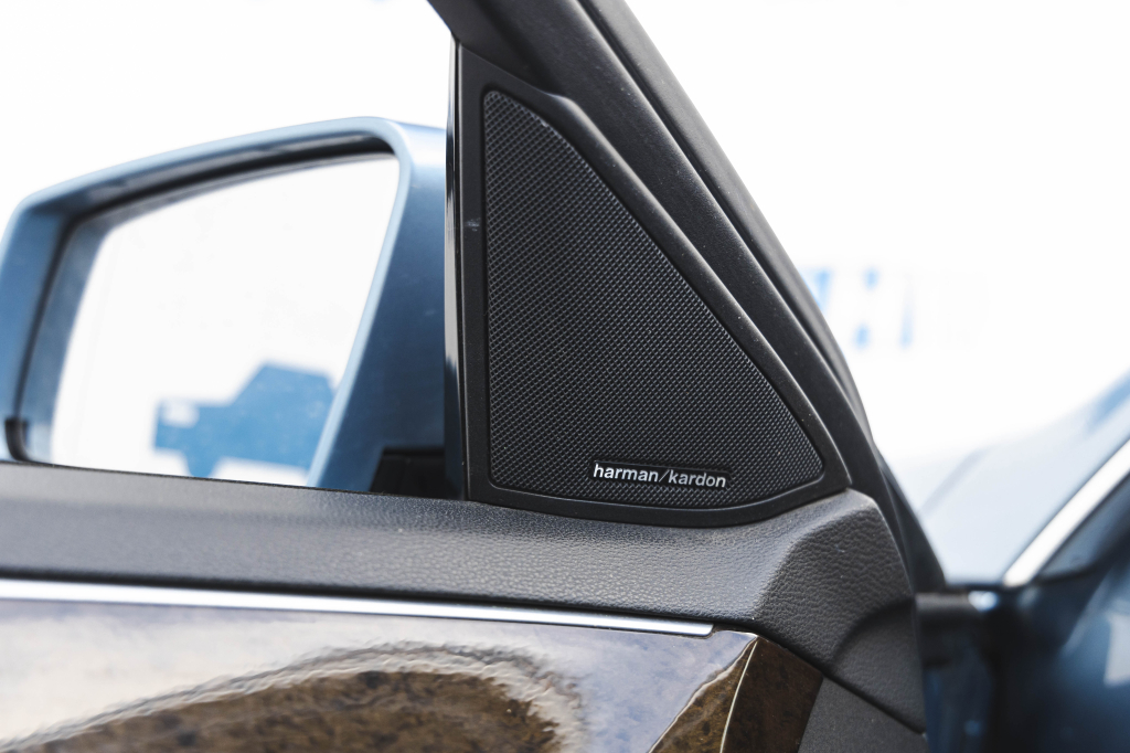 Mercedes-Benz E-Class 2010 photo 17