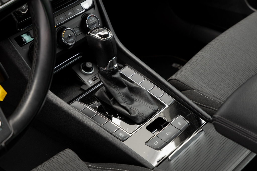 Skoda Superb 2016 фото 9