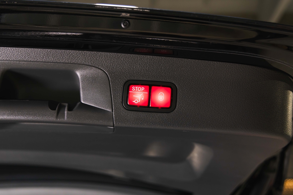 Mercedes-Benz GLS-Class 400d 2020 photo 54