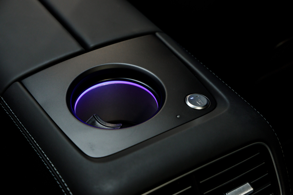 Mercedes-Benz Maybach GLS 600 2022 photo 41