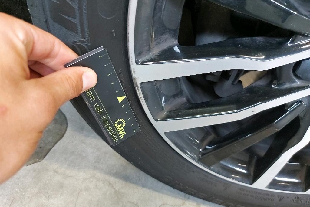 Volvo V40 2016 фото 16