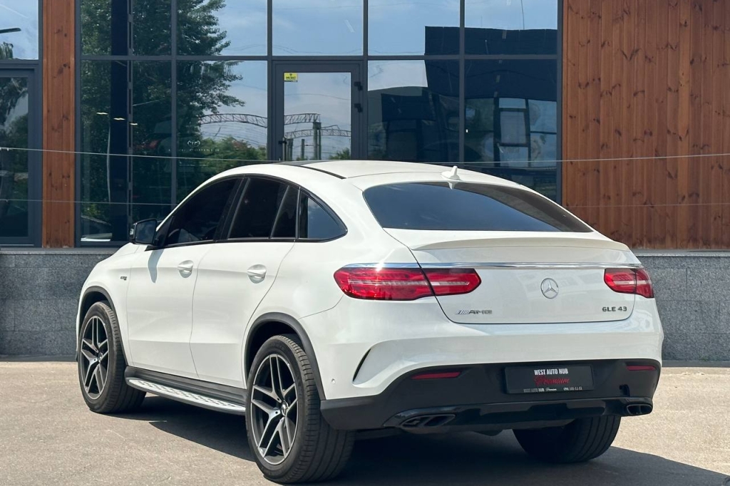 Mercedes-Benz GLE 43 AMG 2018 photo 3