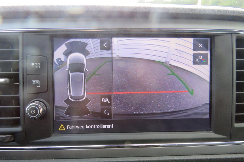 SEAT Leon ST 2018 фото 1