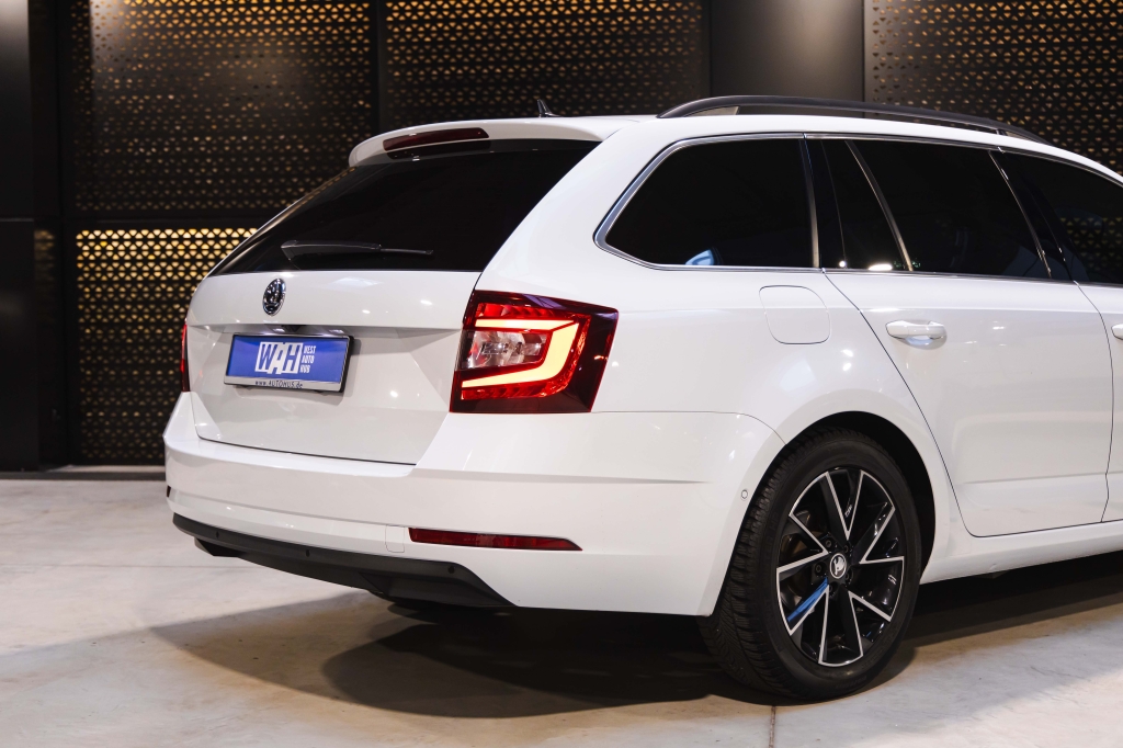 Skoda Octavia 2018 фото 9