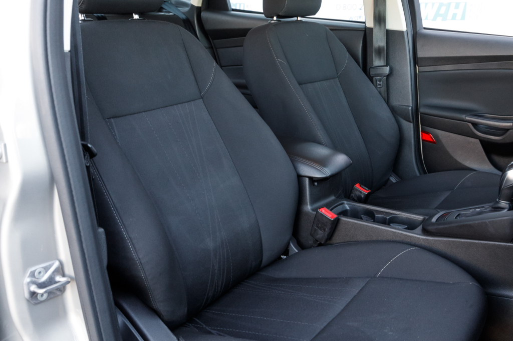 Ford Focus SE 2016 фото 18