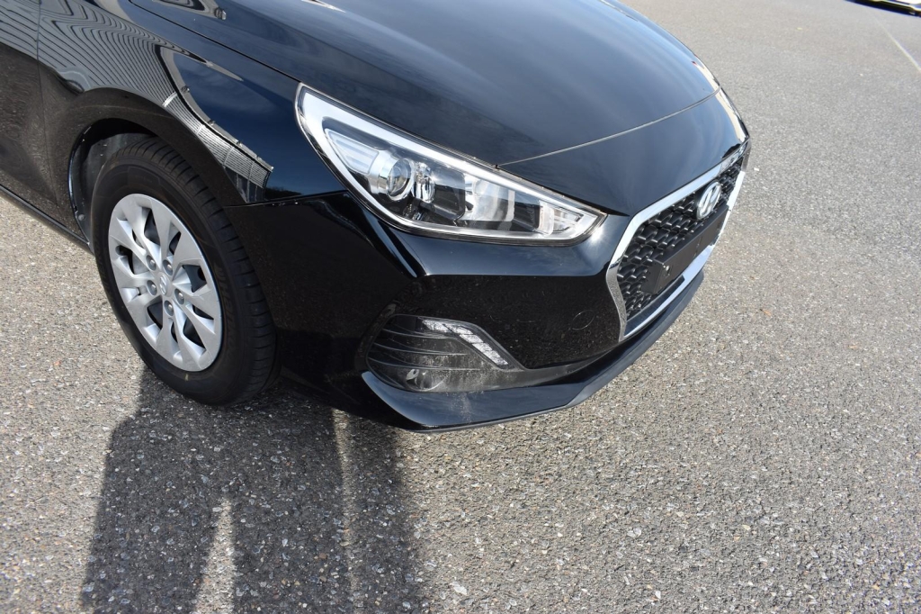 Hyundai i 30 CW 2019 photo 17