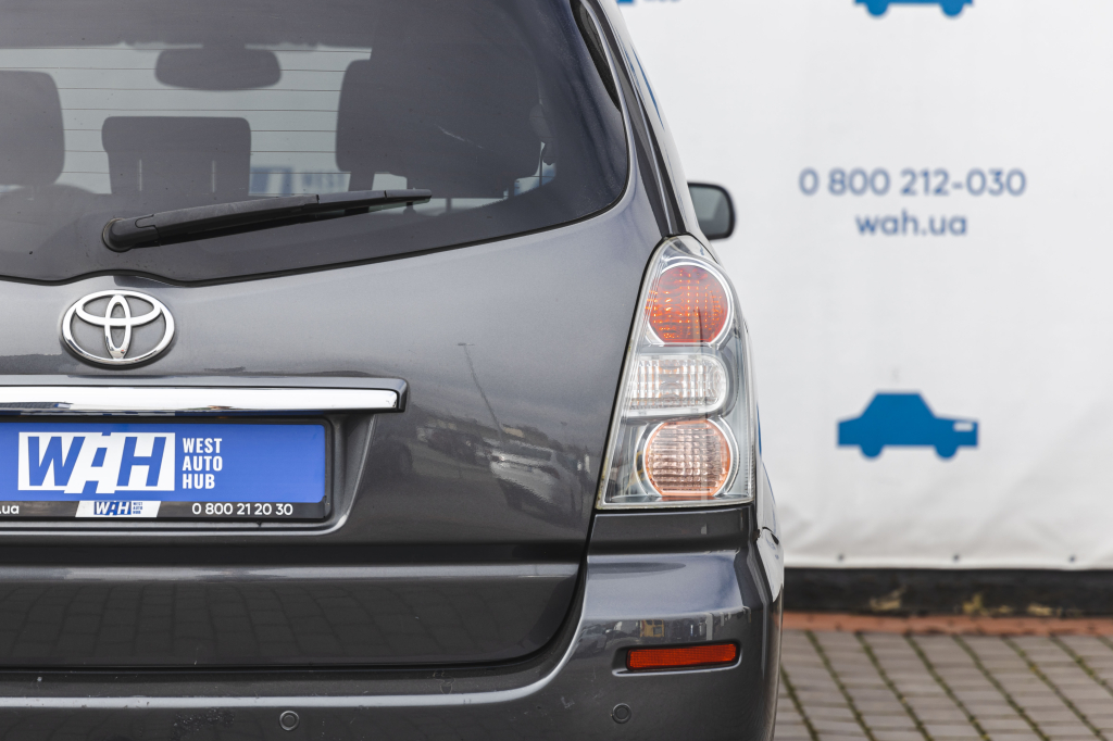 Toyota Corolla Verso 2007 фото 9