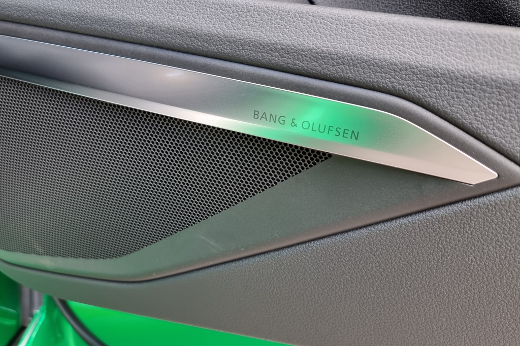 Audi e-tron 2020 photo 11