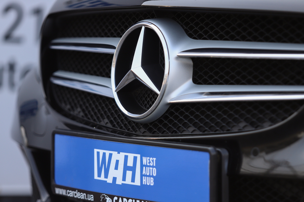 Mercedes-Benz C 200 Avantgarde 2016 photo 29