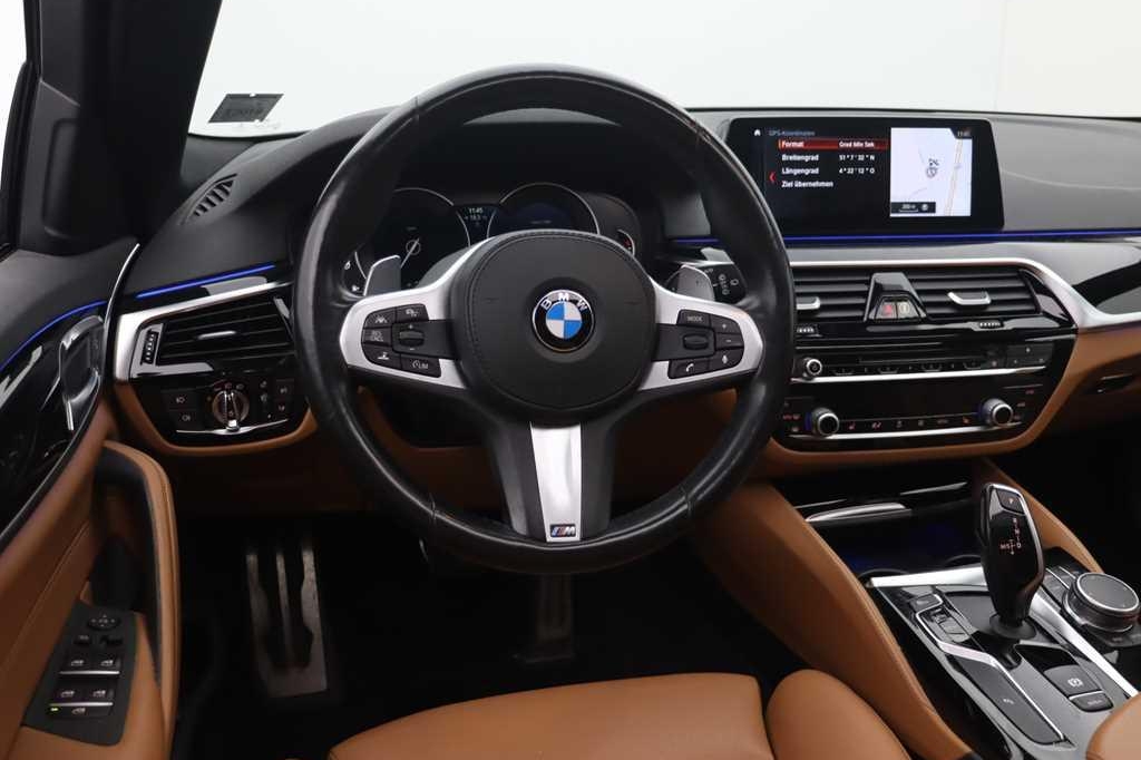 BMW 5er Touring 2018 фото 9