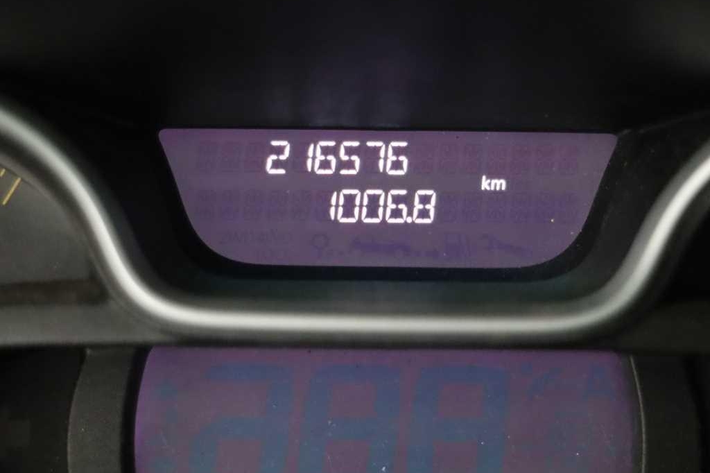 Renault Trafic 2016 photo 2