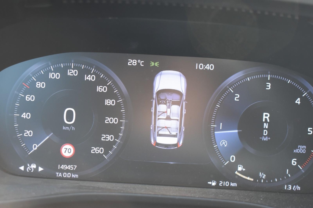 Volvo XC40 2018 фото 1