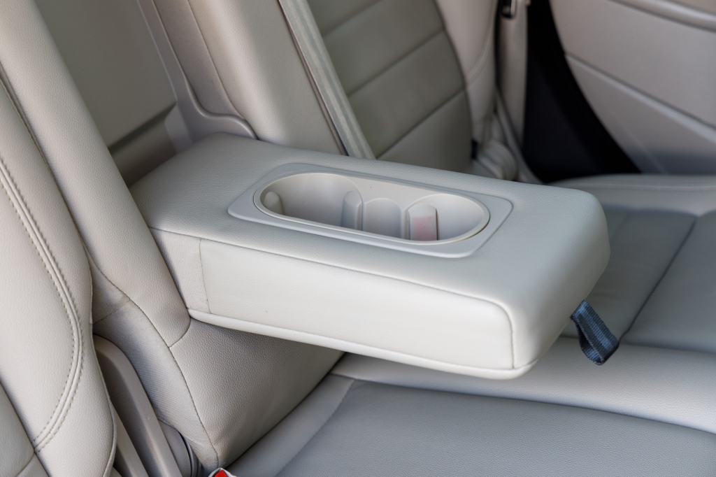 Ford C-Max Hybrid фото 26