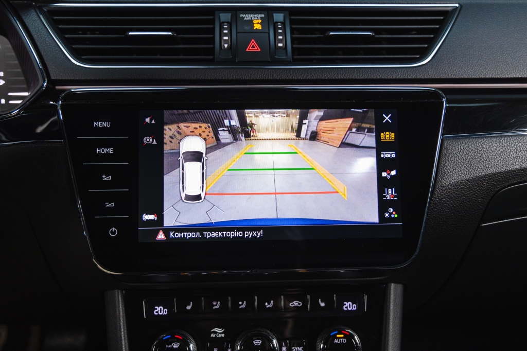 Skoda Superb Plug In Hybrid 2020 фото Skoda Superb Plug In Hybrid 2020 фото 27