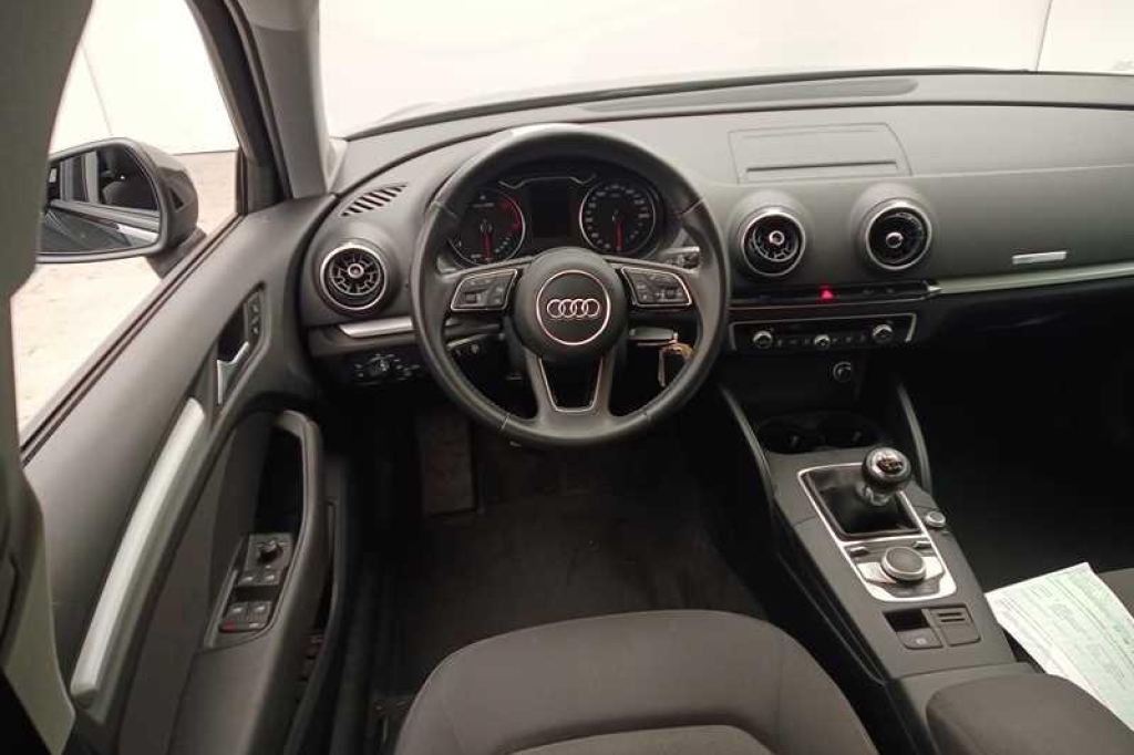 Audi A3 2017 photo 5