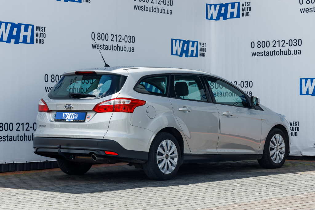 Ford Focus 2013 photo 3
