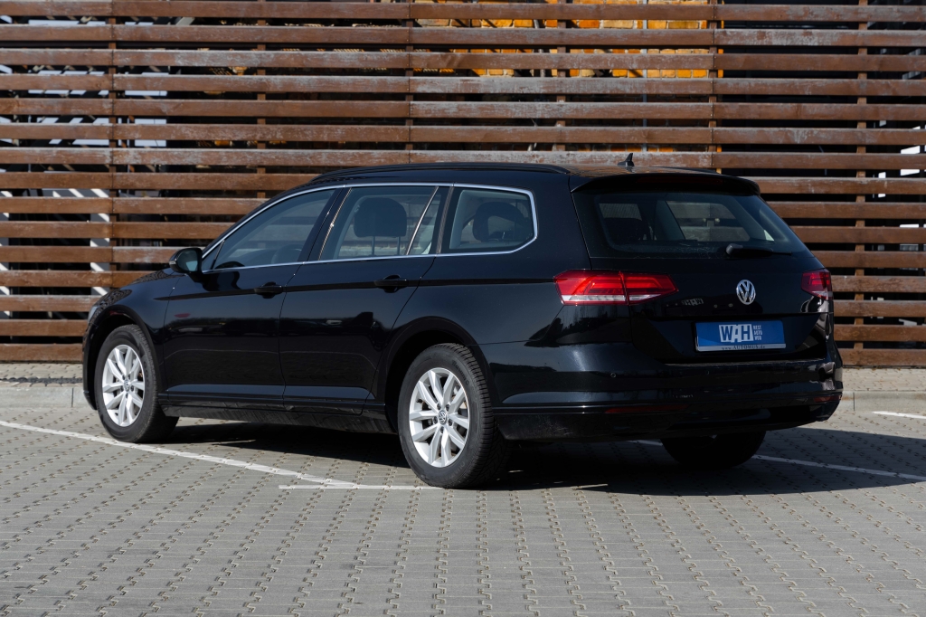 Volkswagen Passat B8 2015 фото Volkswagen Passat B8 2015 фото 11