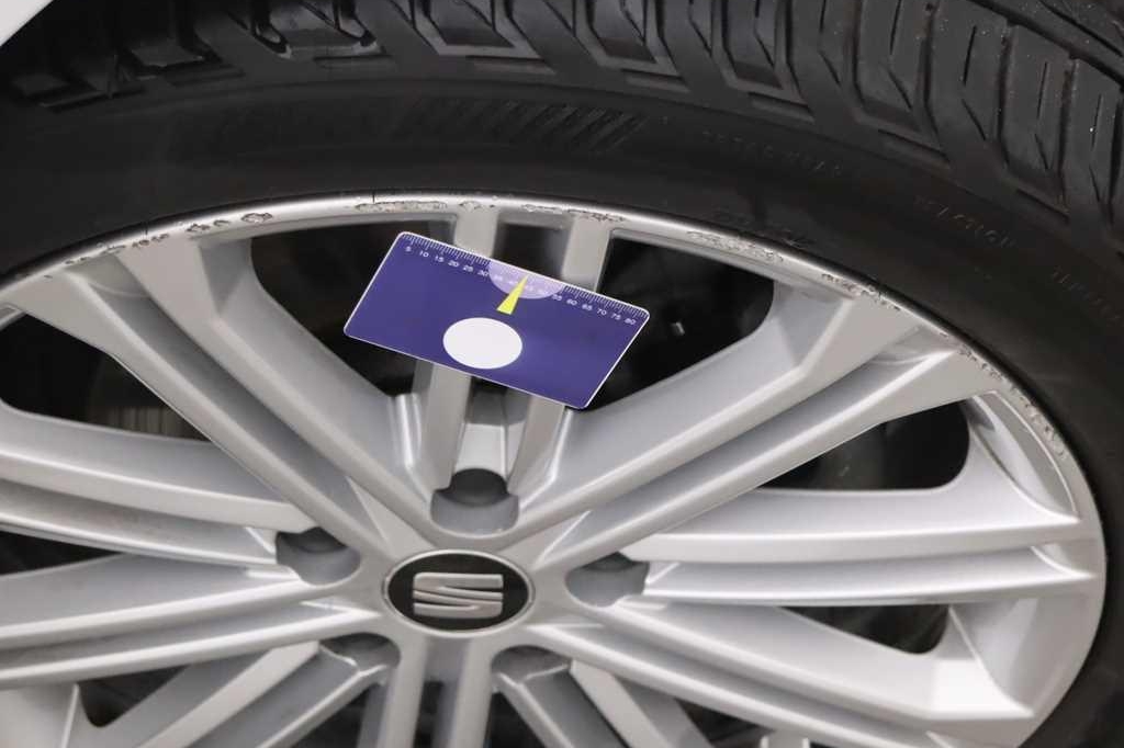 SEAT Leon 2017 фото 18