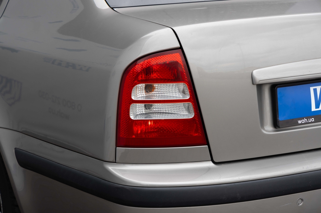 Skoda Octavia 2006 фото 10