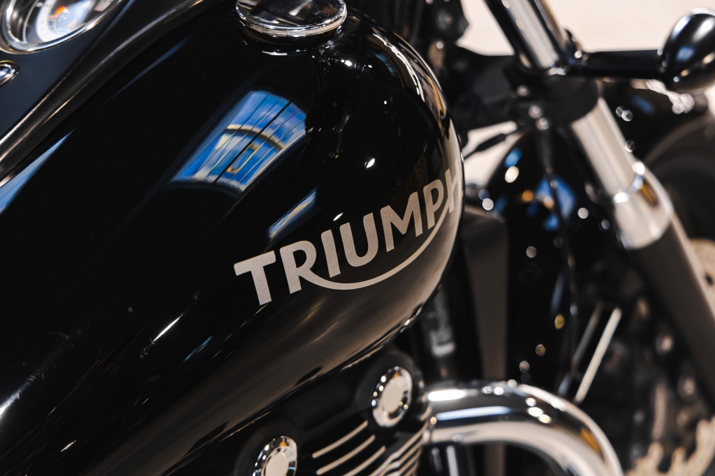 Triumph Thunderbird 1700 2016 фото 9