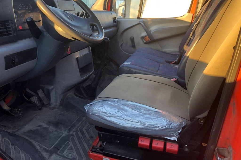 Mercedes-Benz Sprinter 1999 photo 4