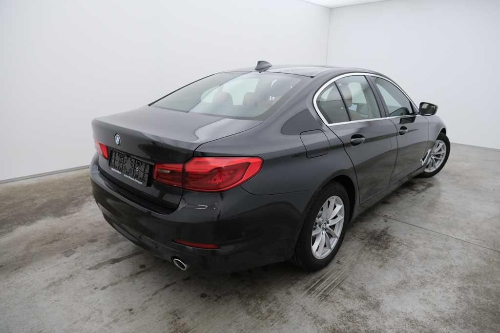 BMW 5 Series 2017 фото 1