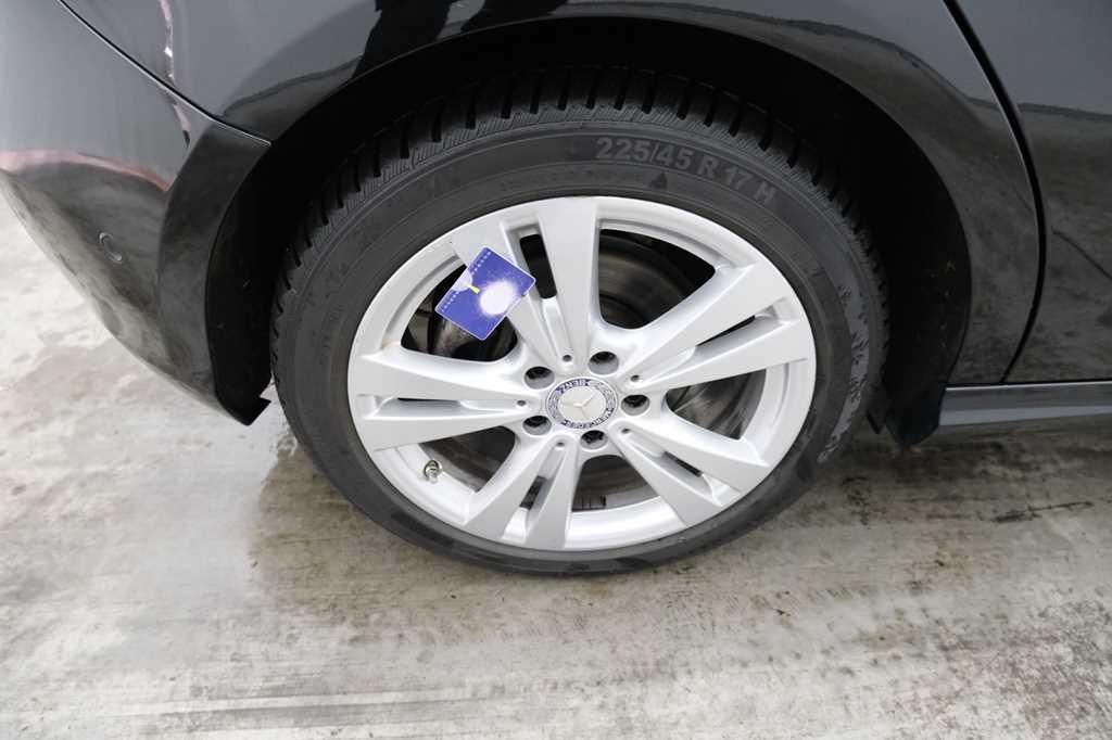 Mercedes-Benz A-Klasse 2016 photo 28