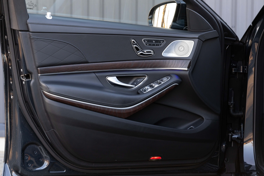 Mercedes-Benz S-Class S400d 2018 фото Mercedes-Benz S-Class S400d 2018 фото 17