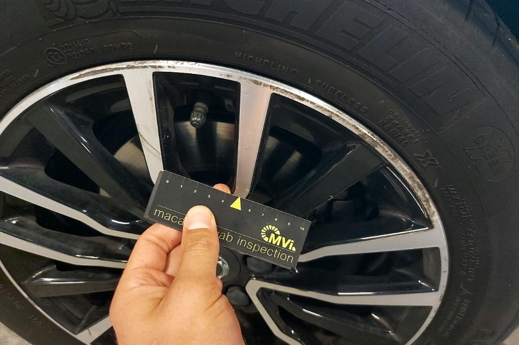 Volvo V40 2016 фото 20