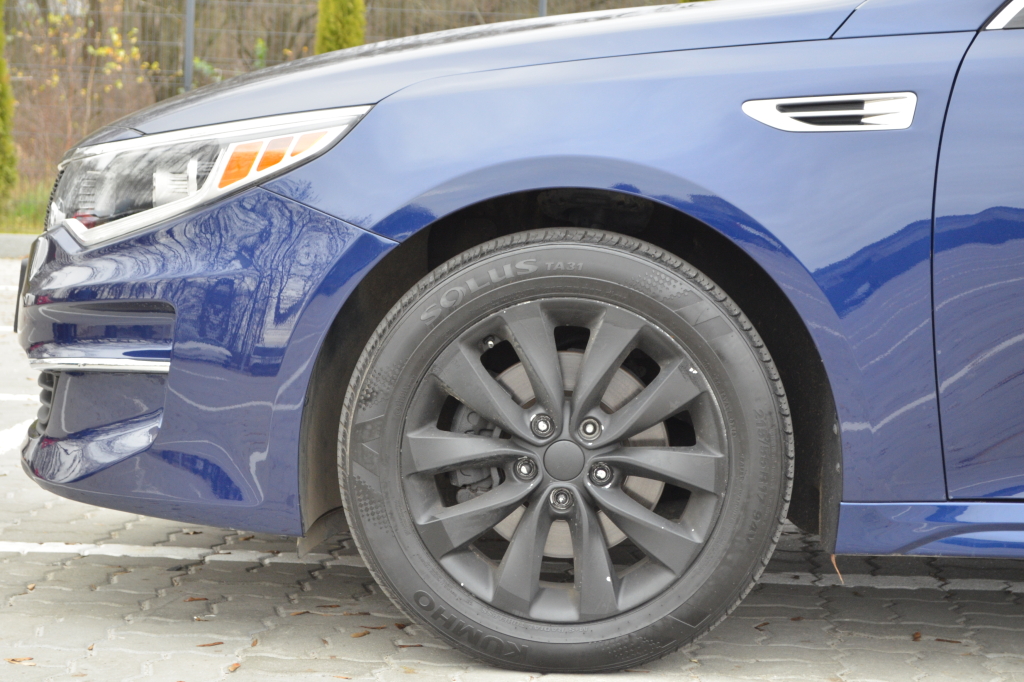 Kia Optima LX Sport photo 13