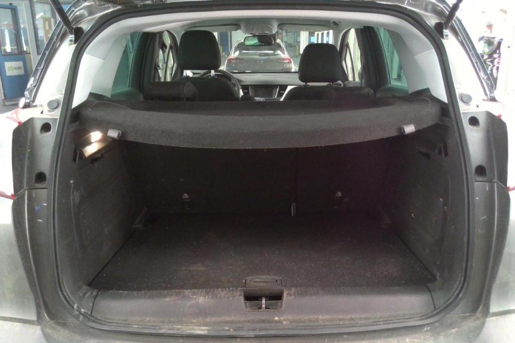 Opel Crossland X 2020 фото 1