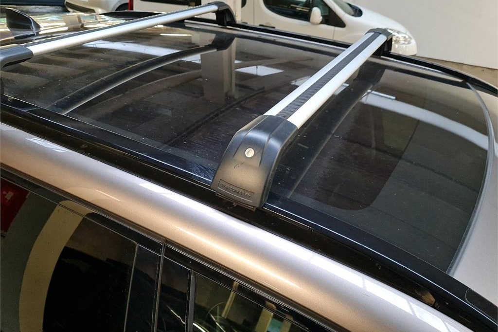 Land Rover Discovery Sport 2017 фото 4